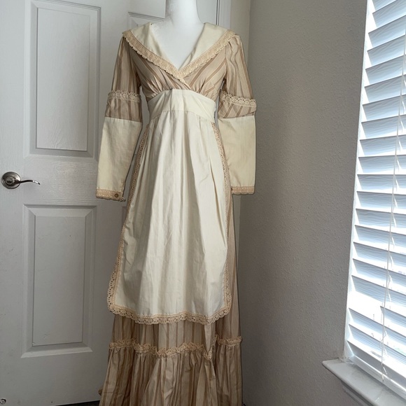 Vintage Gunne Sax 1970s prairie maxi dress - Picture 2 of 9